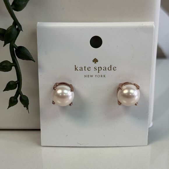 New Kate Spade Gumdrop Rose Gold Blush Pearl Earrings - Picture 1 of 3